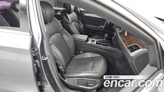 Hyundai Genesis 2015 — фото 10