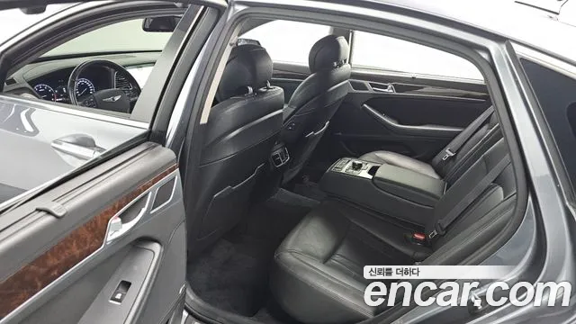 Hyundai Genesis 2015 — фото 12