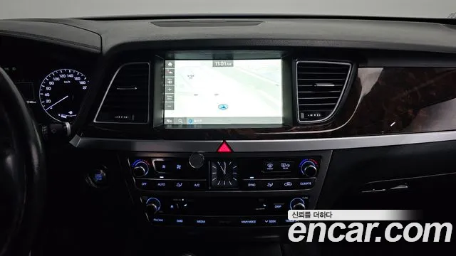 Hyundai Genesis 2015 — фото 16
