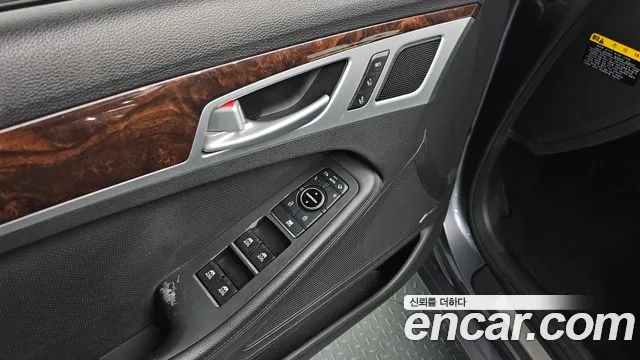 Hyundai Genesis 2015 — фото 17