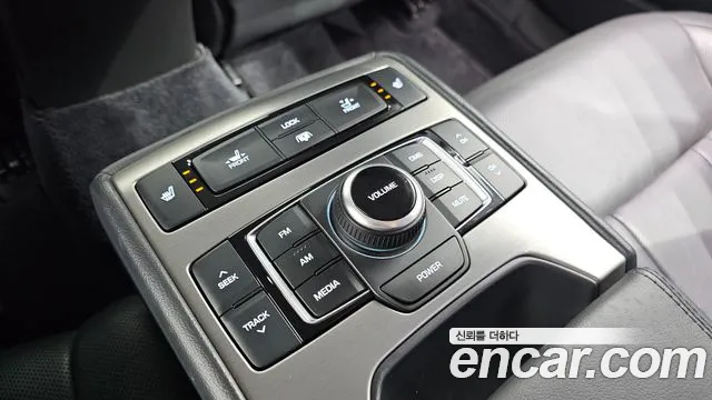 Hyundai Genesis 2015 — фото 19