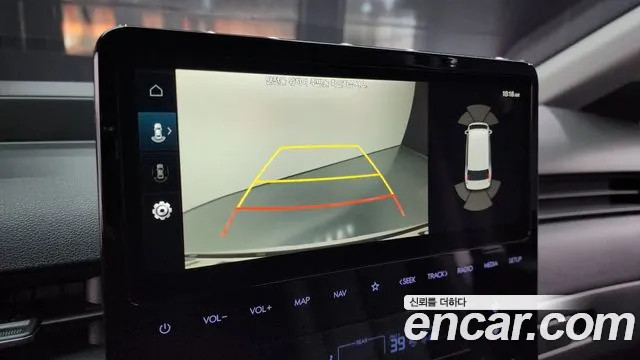 Hyundai Staria 2025 — фото 16