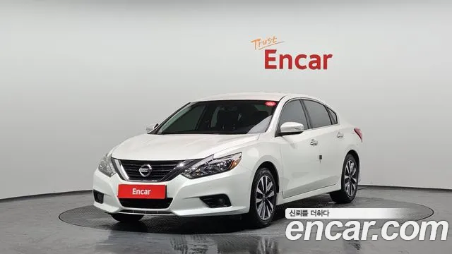 Nissan Altima 2017 — фото 1