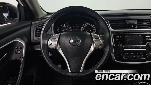 Nissan Altima 2017 — фото 13