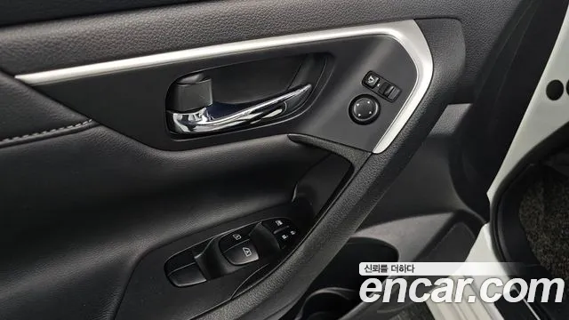 Nissan Altima 2017 — фото 17