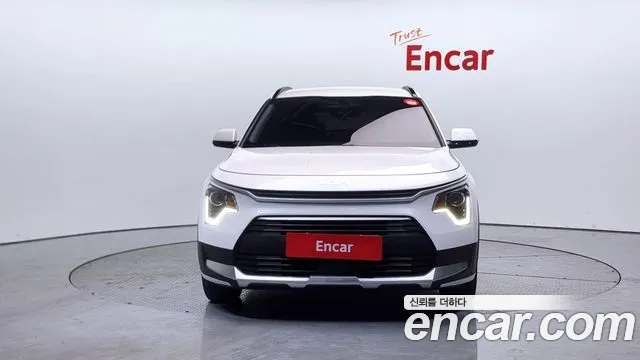 Kia Niro 2023 — фото 3