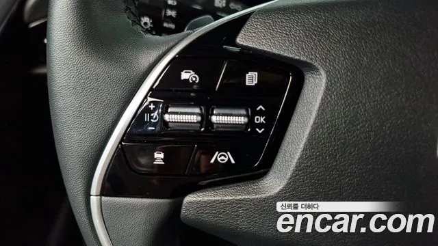 Kia Niro 2023 — фото 17
