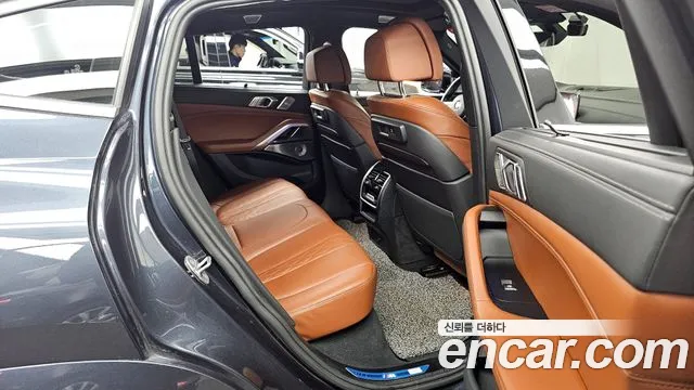 BMW X6 2022 — фото 12