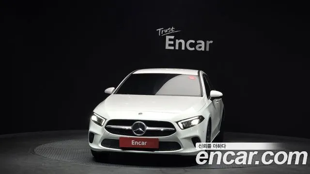Mercedes-Benz A-Class 2021 — фото 3