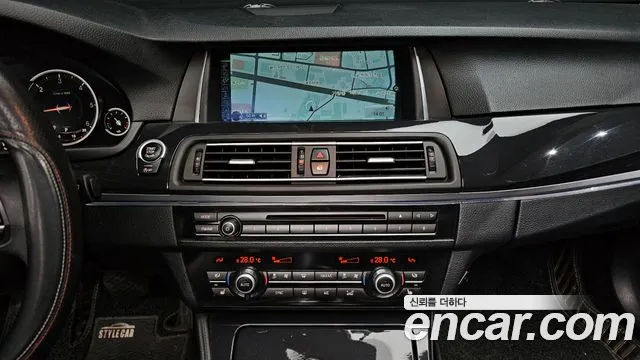 BMW 5-Series 2014 — фото 14