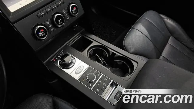 Land Rover Discovery 2020 — фото 9