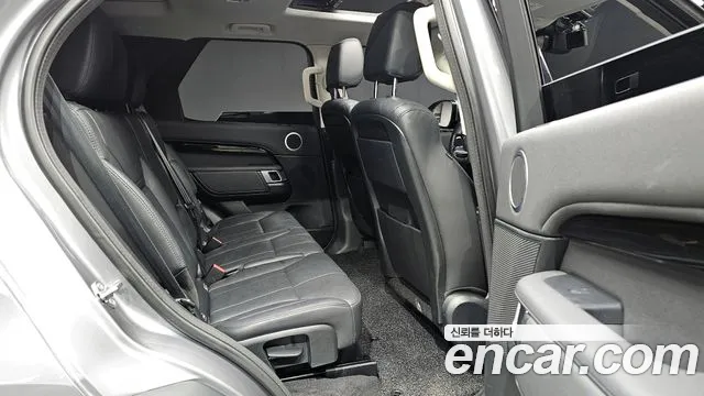 Land Rover Discovery 2020 — фото 11