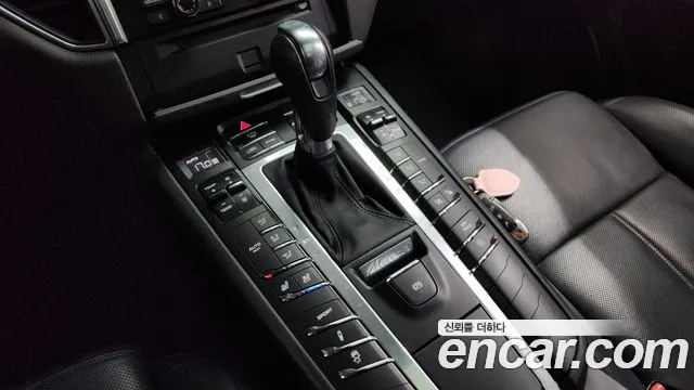 Porsche Macan 2015 — фото 9