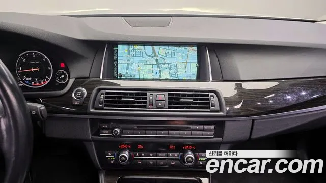 BMW 5-Series 2014 — фото 14