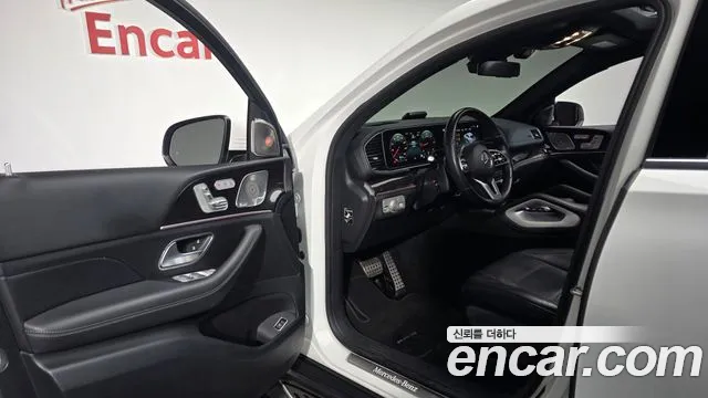 Mercedes-Benz GLE-Class 2023 — фото 11