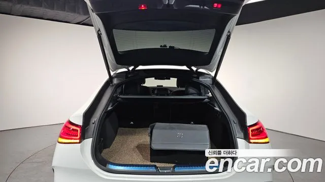 Mercedes-Benz GLE-Class 2023 — фото 19