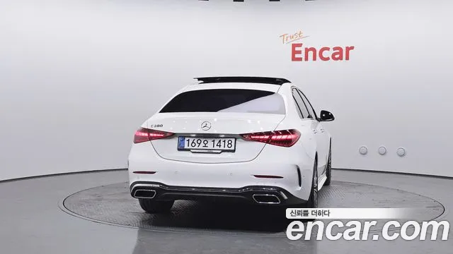 Mercedes-Benz C-Class 2022 — фото 4