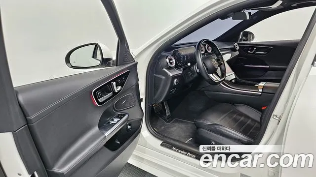 Mercedes-Benz C-Class 2022 — фото 10