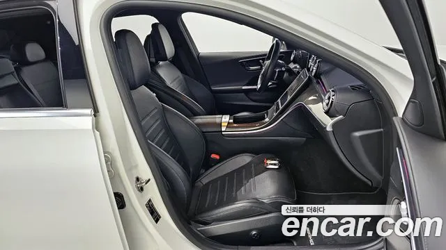 Mercedes-Benz C-Class 2022 — фото 12