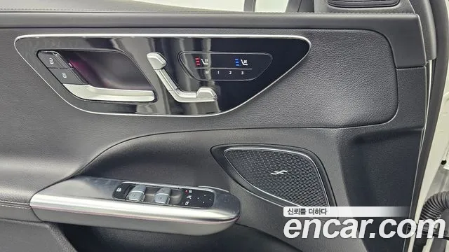 Mercedes-Benz C-Class 2022 — фото 15