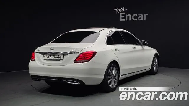 Mercedes-Benz C-Class 2016 — фото 2