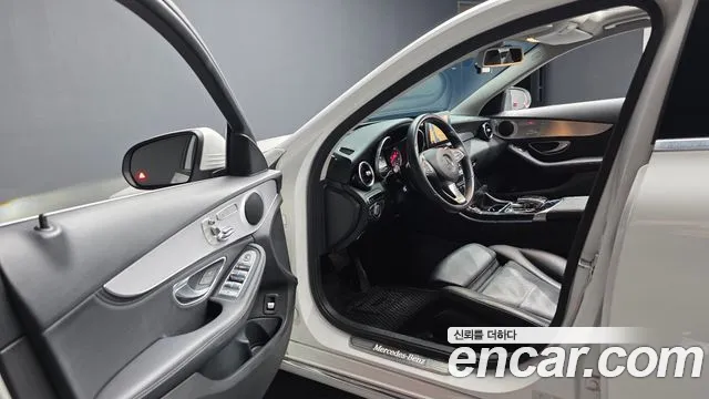 Mercedes-Benz C-Class 2016 — фото 10