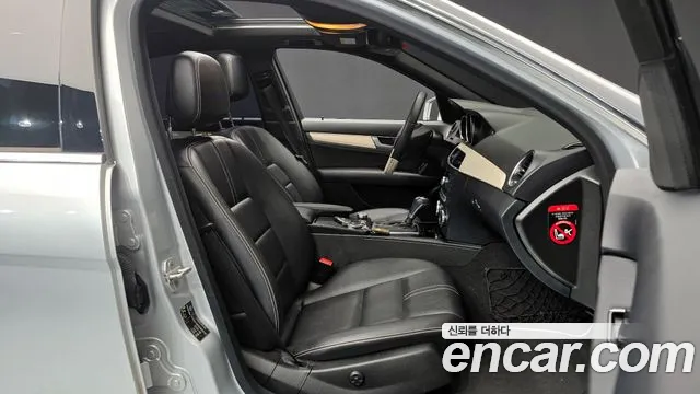 Mercedes-Benz C-Class 2013 — фото 10
