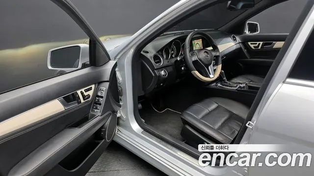 Mercedes-Benz C-Class 2013 — фото 11
