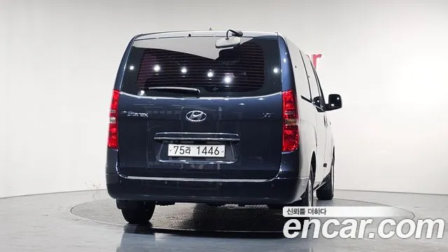 Hyundai Starex 2018 — фото 4