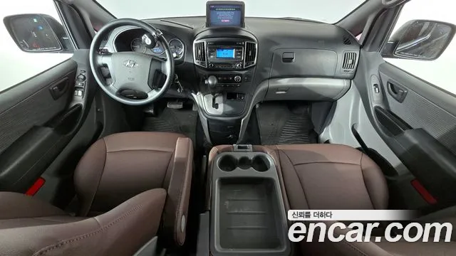 Hyundai Starex 2018 — фото 7