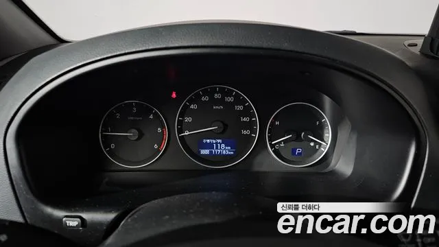 Hyundai Starex 2018 — фото 8