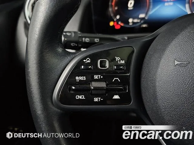 Mercedes-Benz GLB-Class 2021 — фото 19