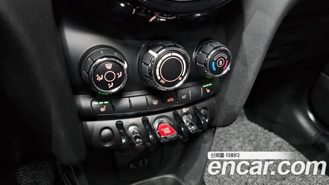 Mini Cooper 2018 — фото 18