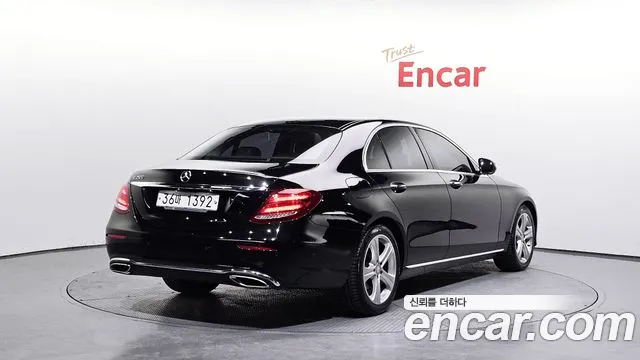 Mercedes-Benz E-Class 2017 — фото 2