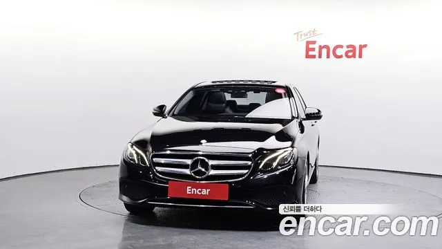 Mercedes-Benz E-Class 2017 — фото 3