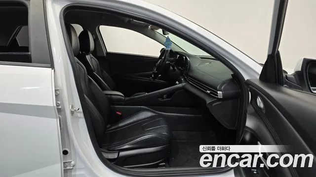 Hyundai AVANTE 2022 — фото 10