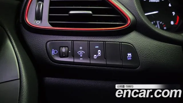 Hyundai i30 2017 — фото 14