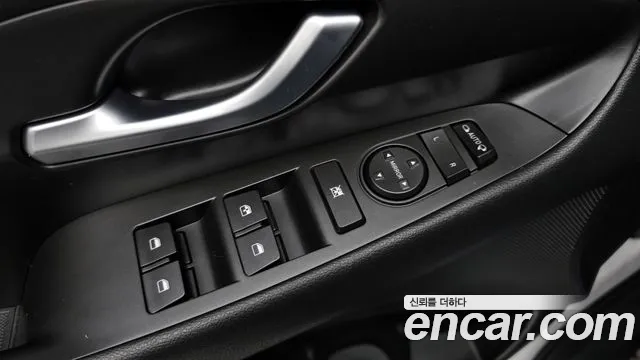 Hyundai i30 2017 — фото 18