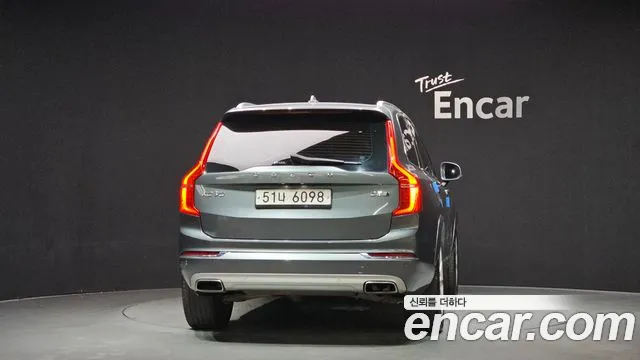 Volvo XC90 2017 — фото 4