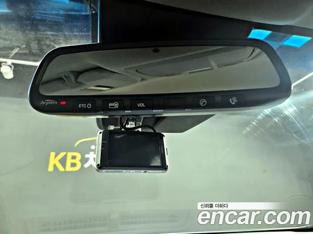 Hyundai Genesis 2016 — фото 16