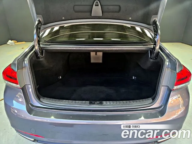Hyundai Genesis 2016 — фото 19
