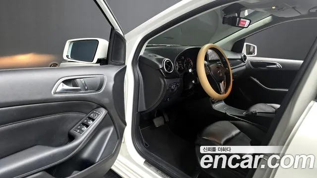 Mercedes-Benz B-Class 2013 — фото 11
