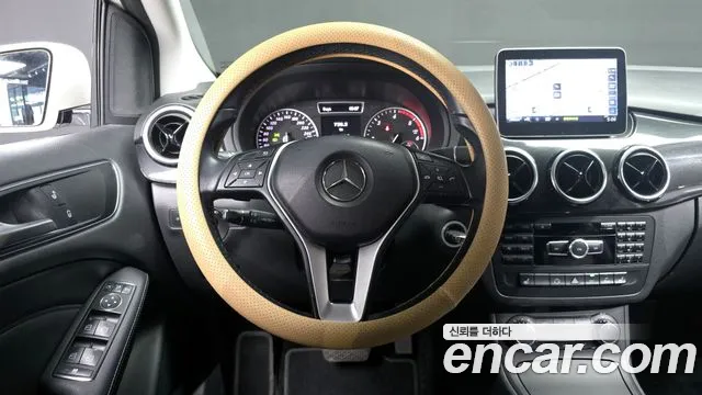 Mercedes-Benz B-Class 2013 — фото 13