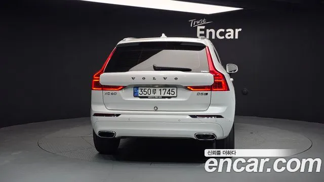 Volvo XC60 2019 — фото 4