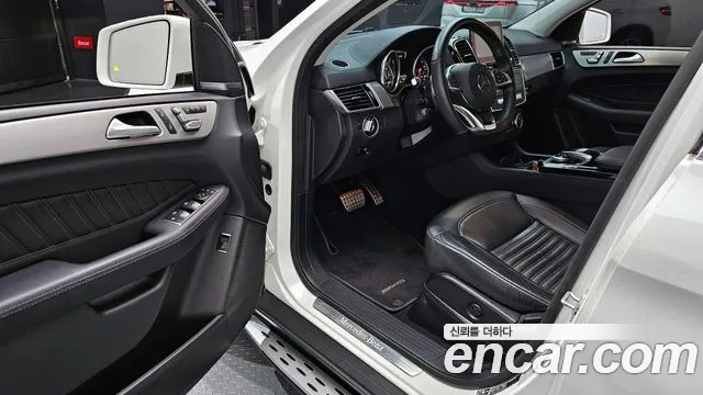 Mercedes-Benz GLE-Class 2017 — фото 11