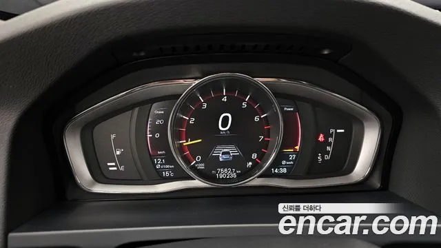 Volvo S60 2015 — фото 8