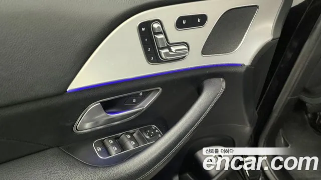 Mercedes-Benz GLE-Class 2019 — фото 18