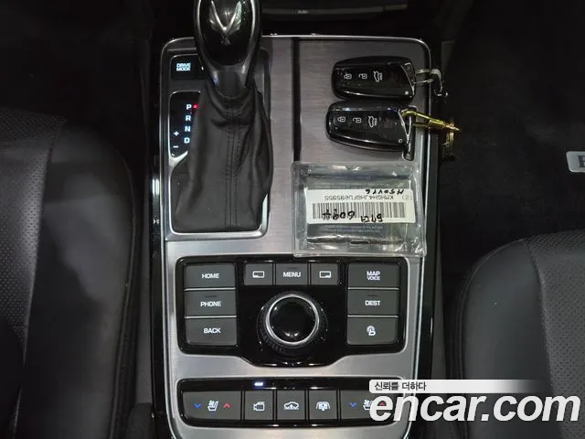 Hyundai Equus 2015 — фото 13