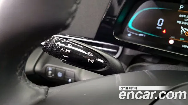 Hyundai AVANTE 2025 — фото 16