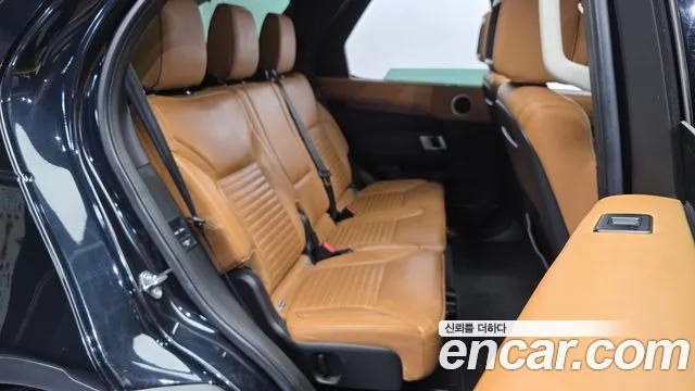 Land Rover Discovery 2018 — фото 12